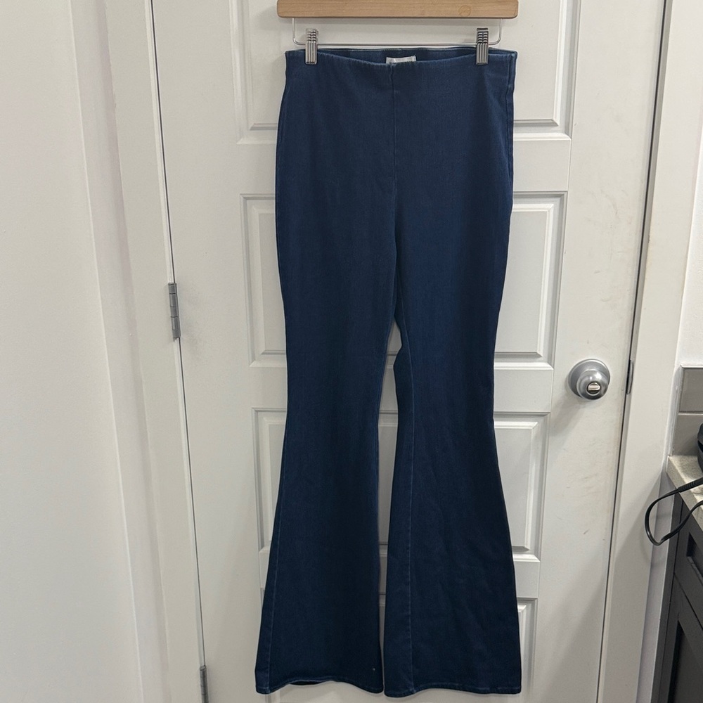 Good‎ American Size 2 Pull On High Rise Flare